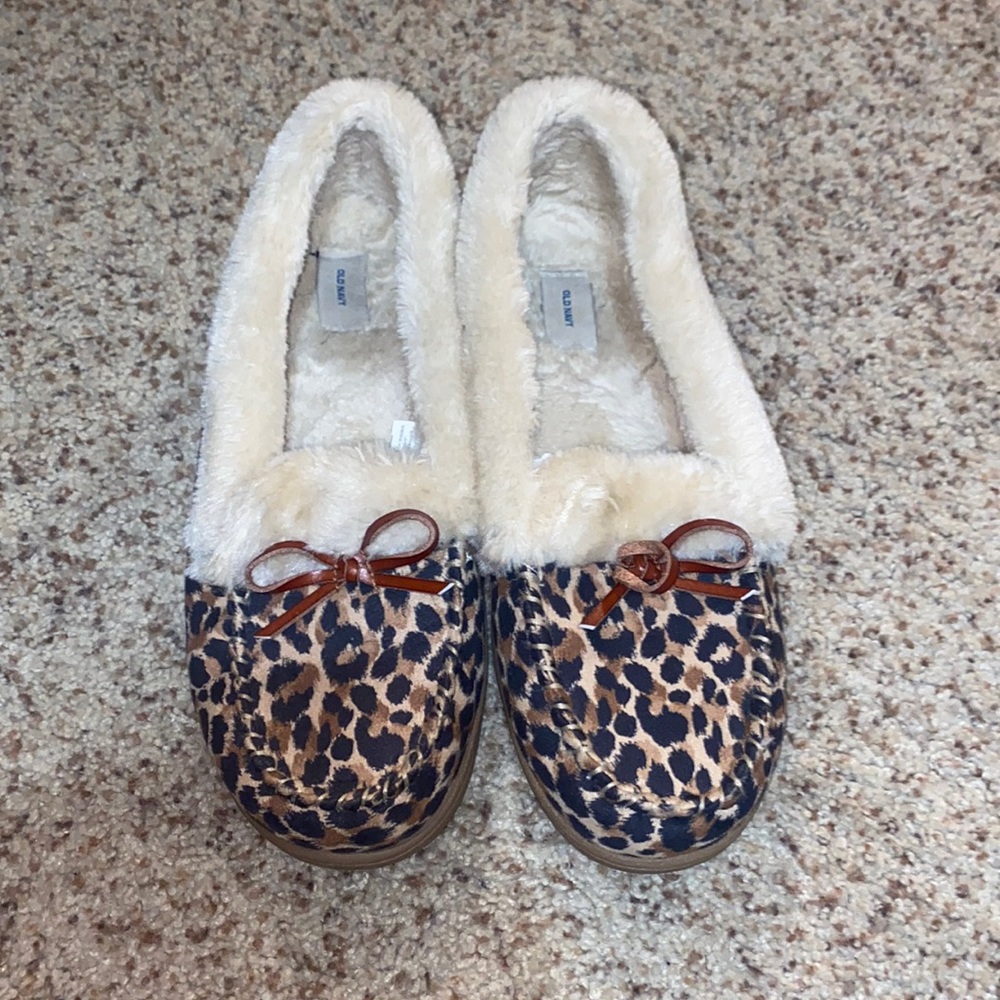 Faux-Suede Sherpa-Lined Moccasin Slippers For Women